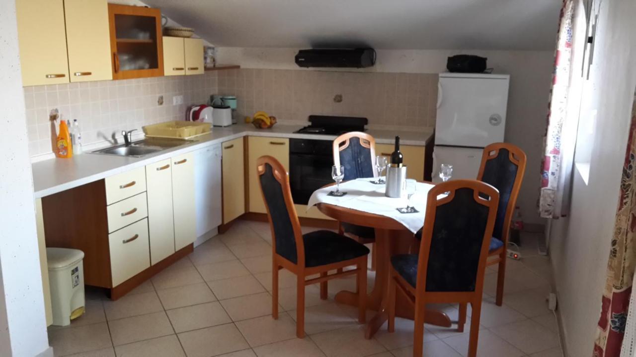 Ferienhaus Vesna Виньерац Экстерьер фото